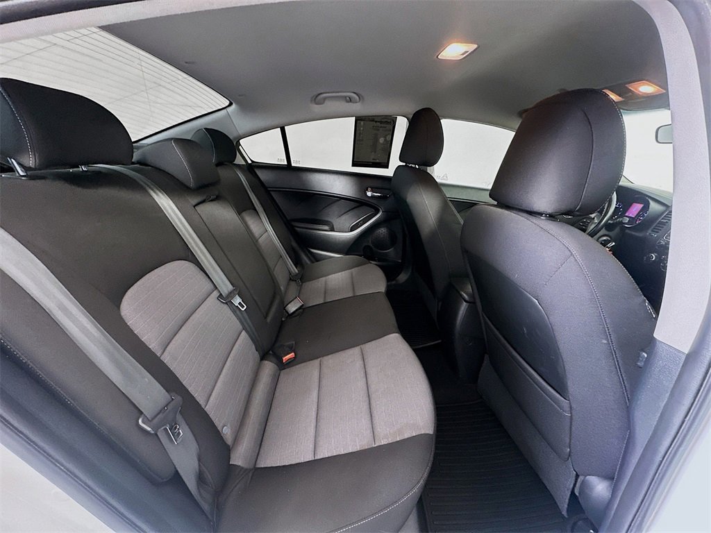 Used 2015 Kia Forte EX image 23