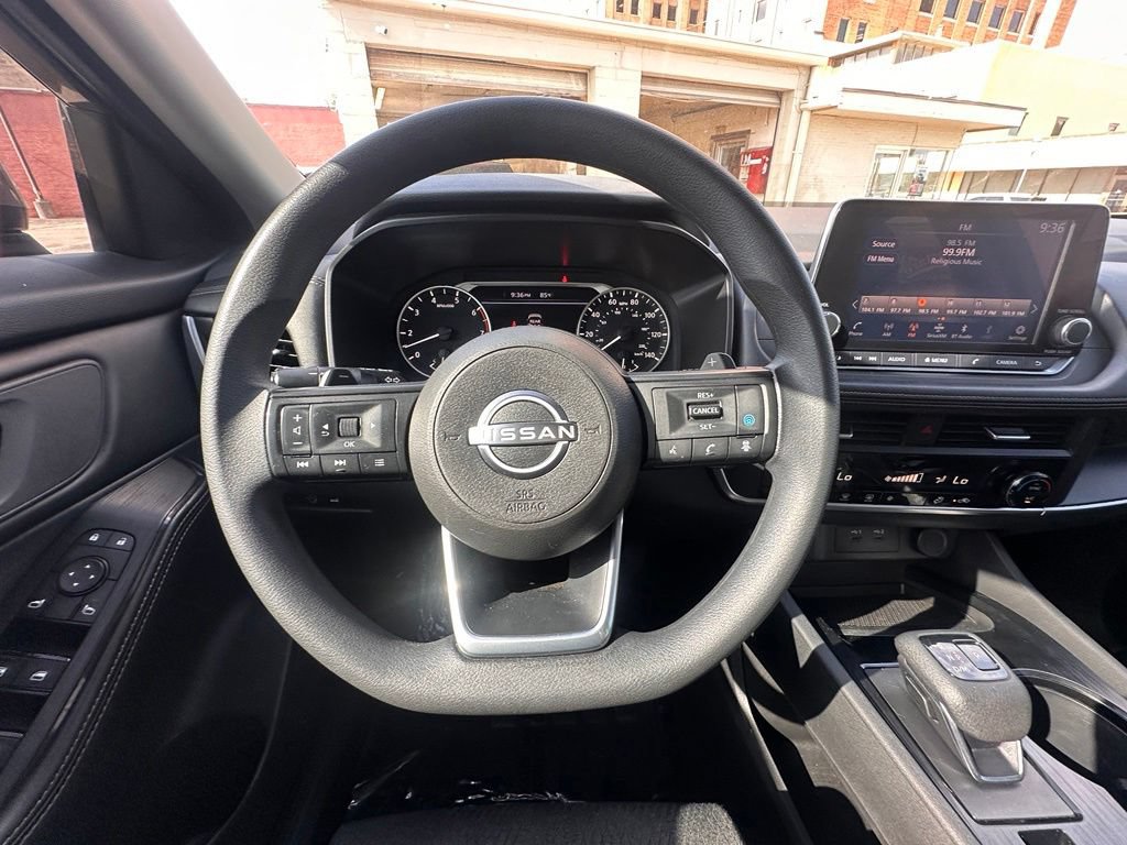 Certified 2024 Nissan Rogue SV FWD image 20