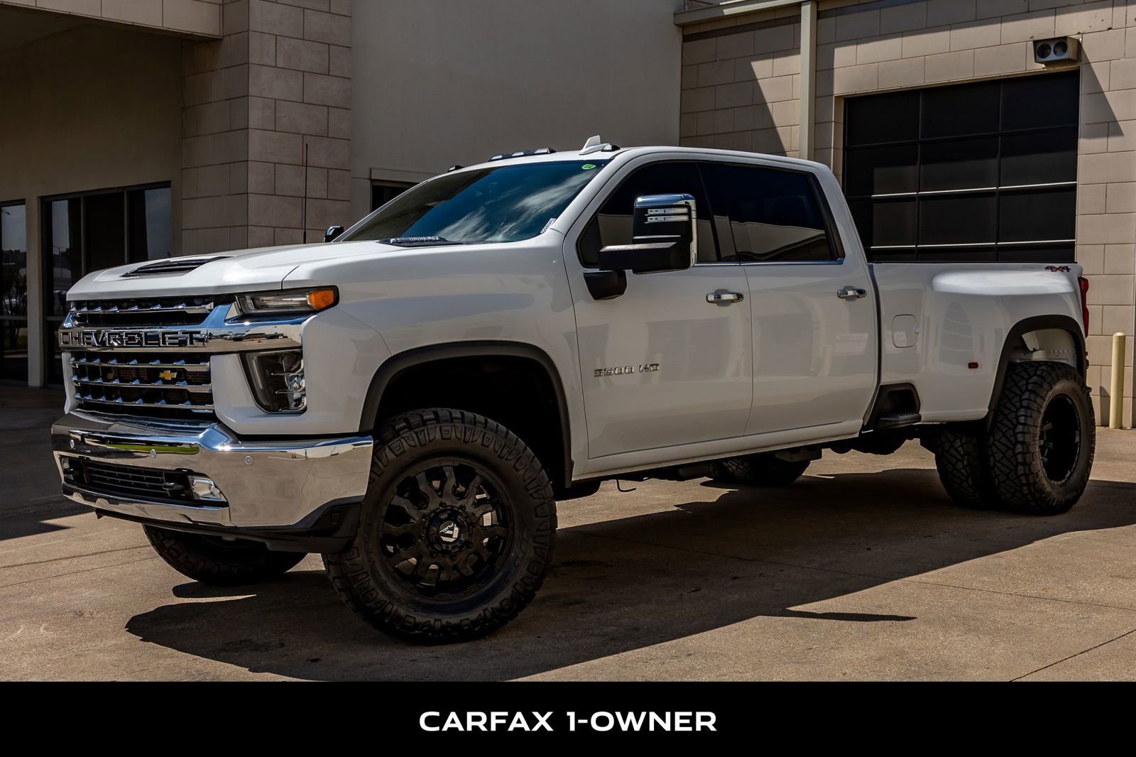 Used 2022 Chevrolet Silverado 3500 LTZ w/ LTZ Plus Package AWD/4WD image 5