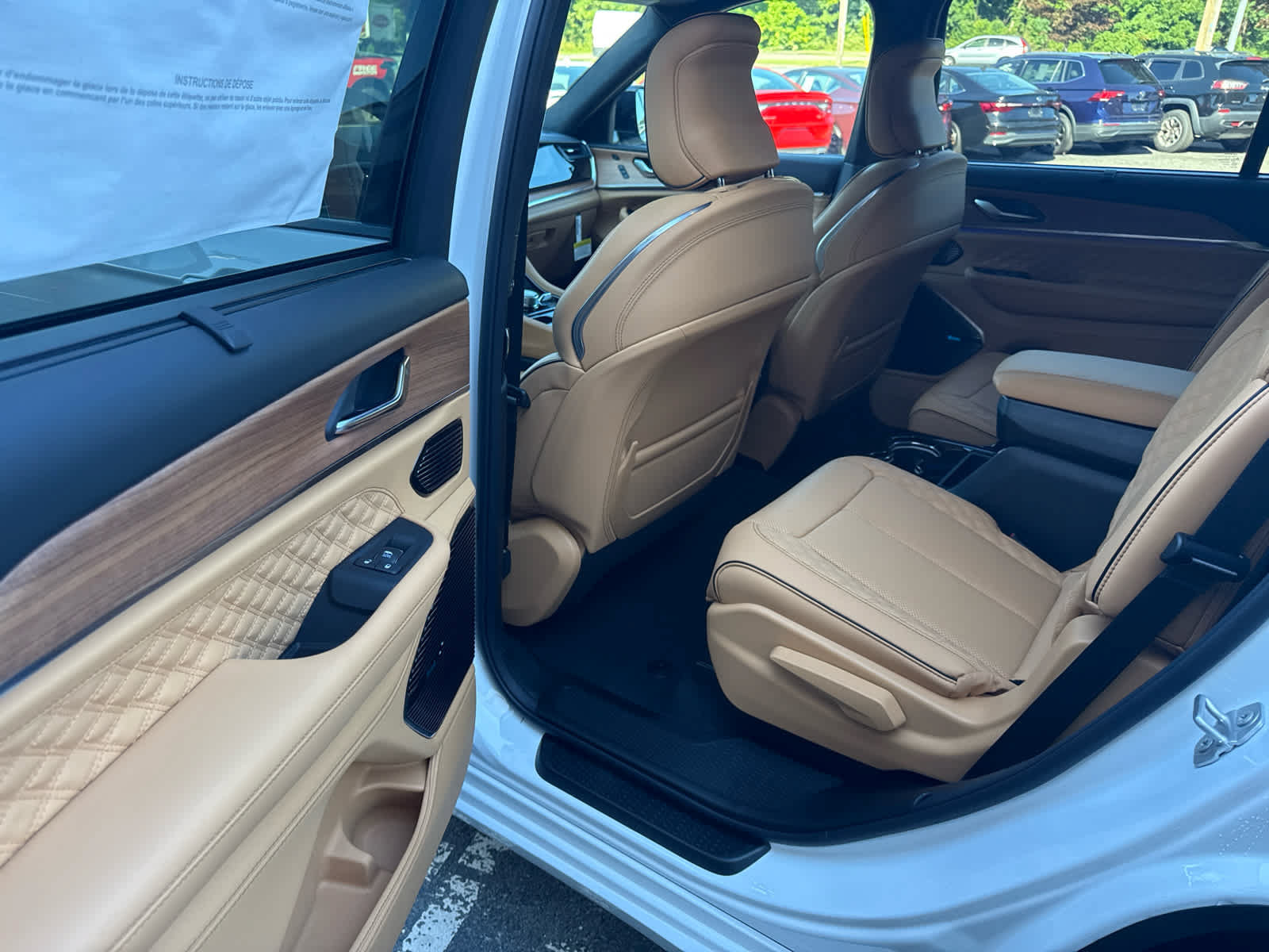 New 2027 Jeep Grand Cherokee L Summit w/ Obsidian Package AWD/4WD image 15