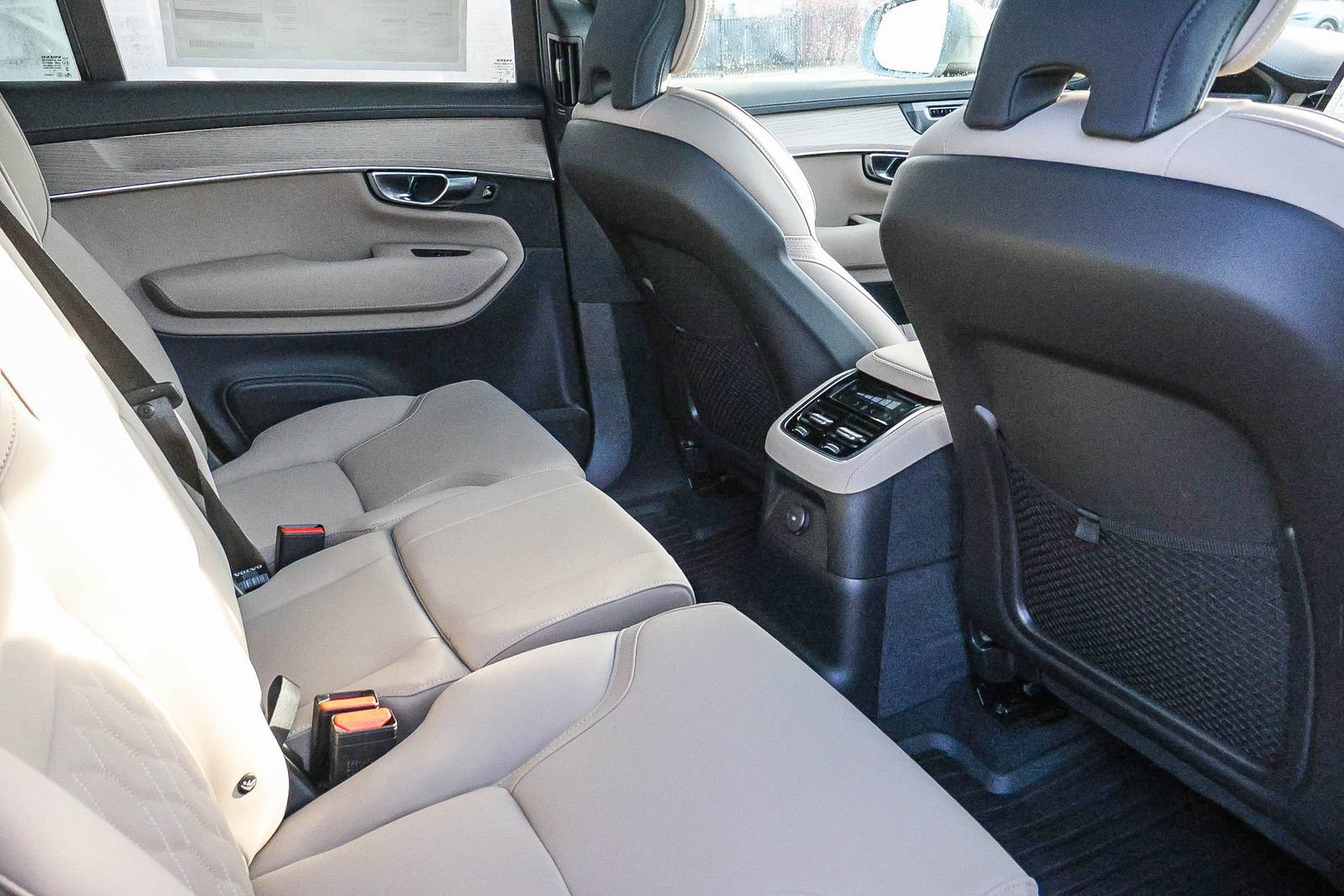 New 2026 Volvo XC90 T8 Plus w/ Protection Package AWD/4WD image 20
