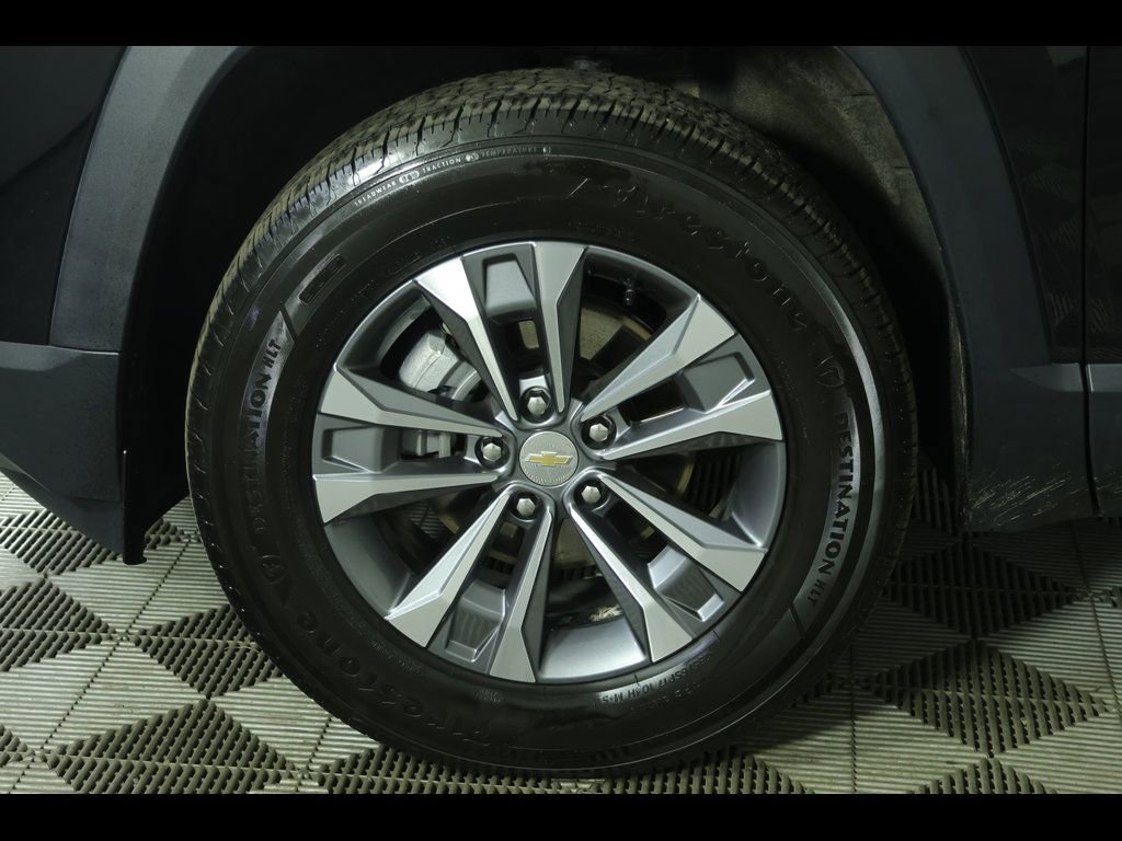 Used 2025 Chevrolet Equinox LT FWD image 7