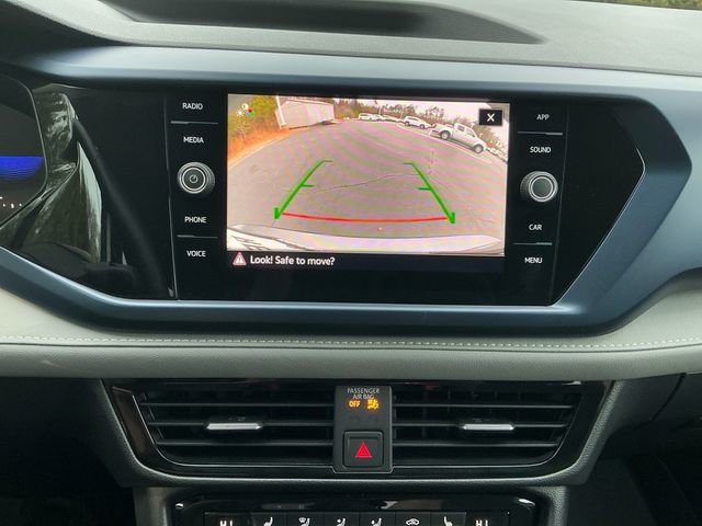 Used 2024 Volkswagen Taos SE image 23