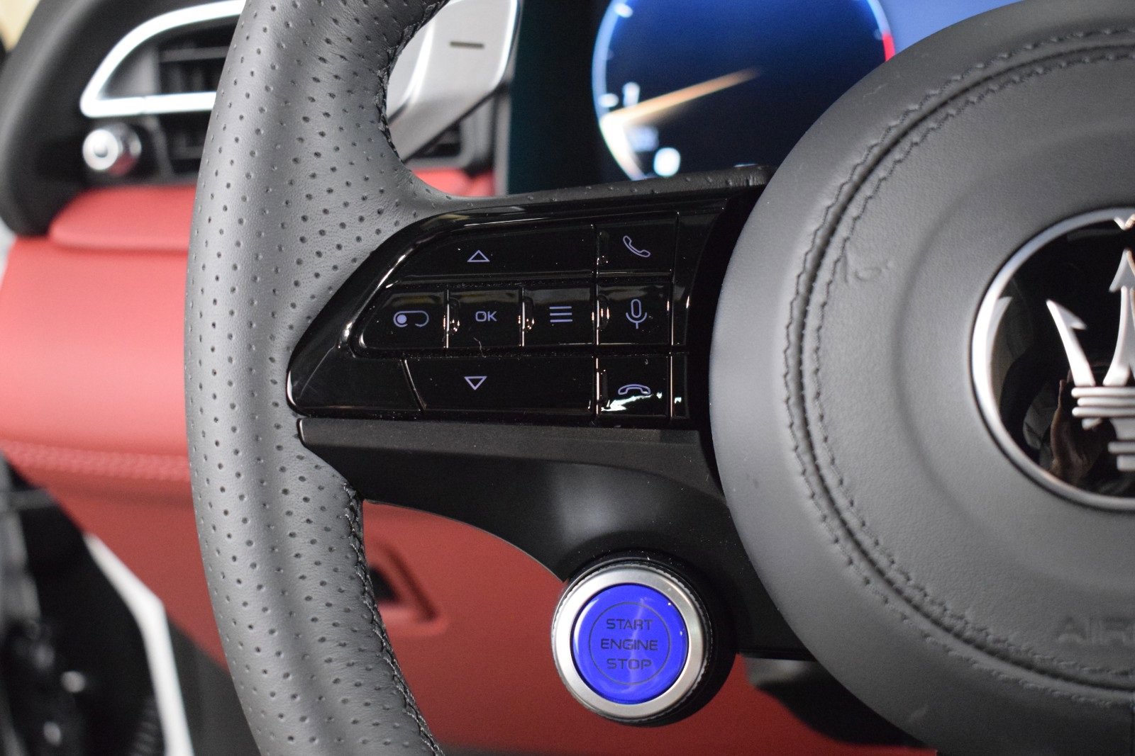 New 2025 Maserati Grecale GT image 26