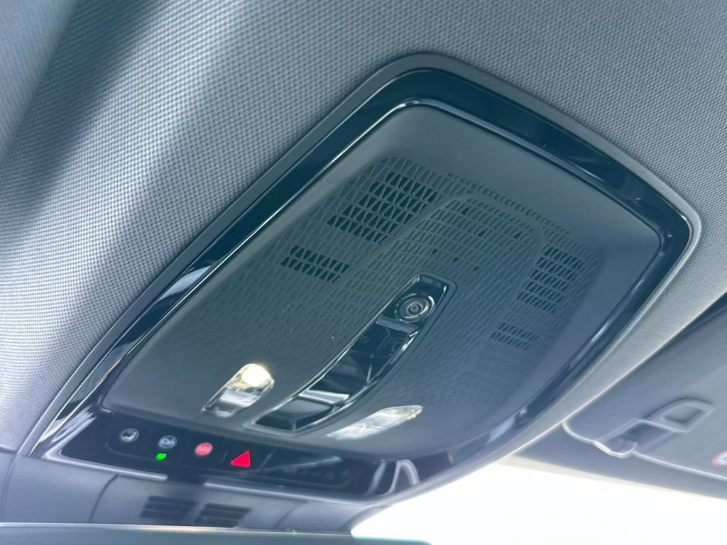 New 2026 Cadillac Optiq Luxury 1 image 23