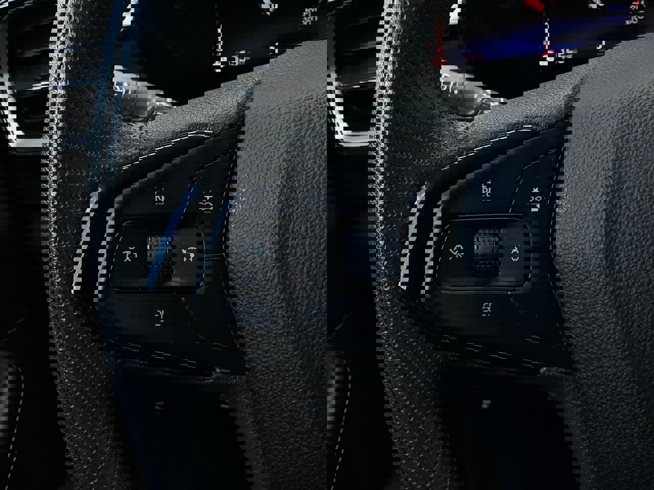 Used 2025 Chevrolet TrailBlazer LT image 31