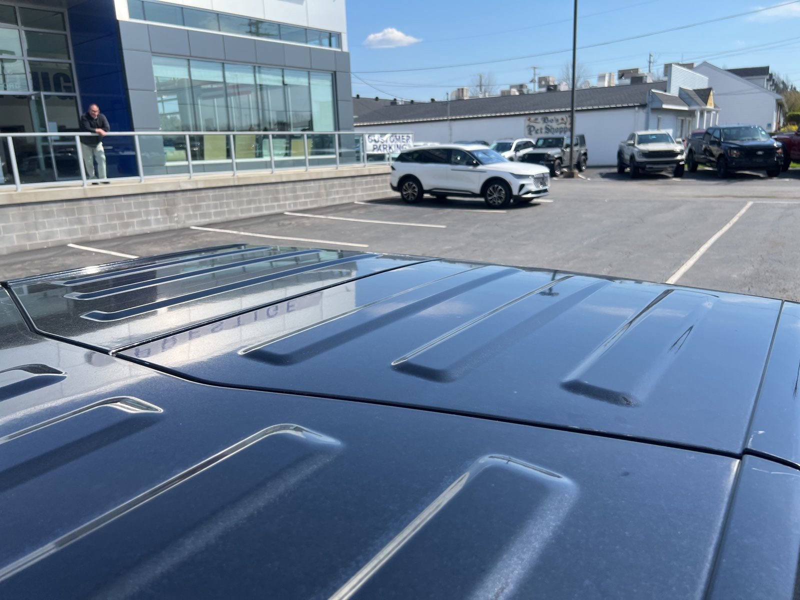 Used 2020 Jeep Wrangler Unlimited Sahara image 27