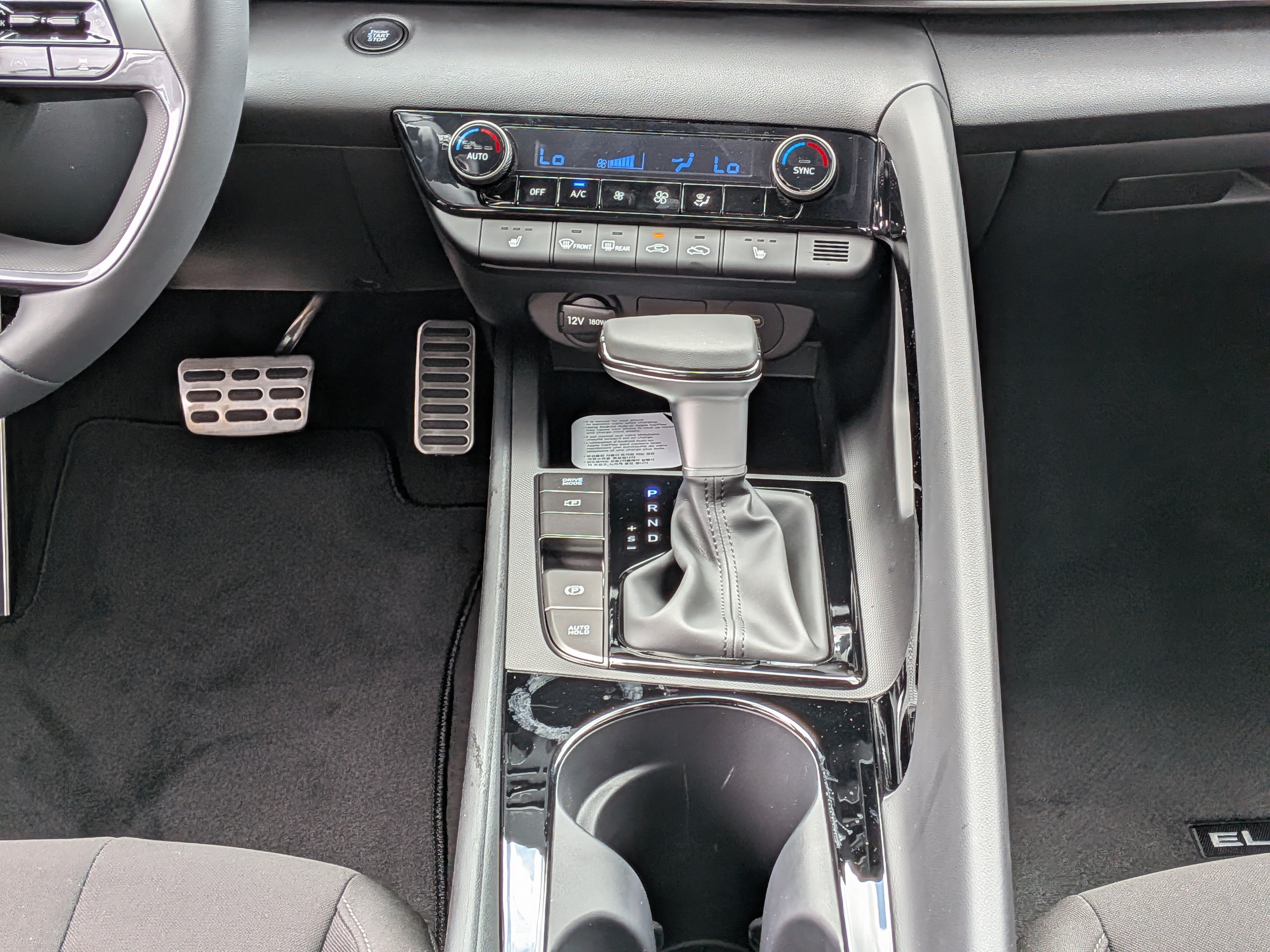 New 2026 Hyundai Elantra SEL Sport FWD image 19