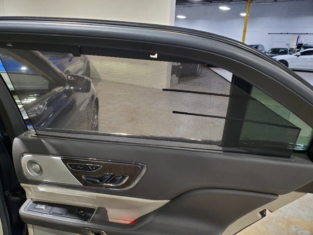 Used 2017 Lincoln Continental Reserve w/ Luxury Package AWD/4WD image 25