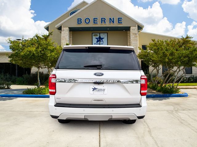 Used 2018 Ford Expedition XLT w/ Equipment Group 202A RWD image 4