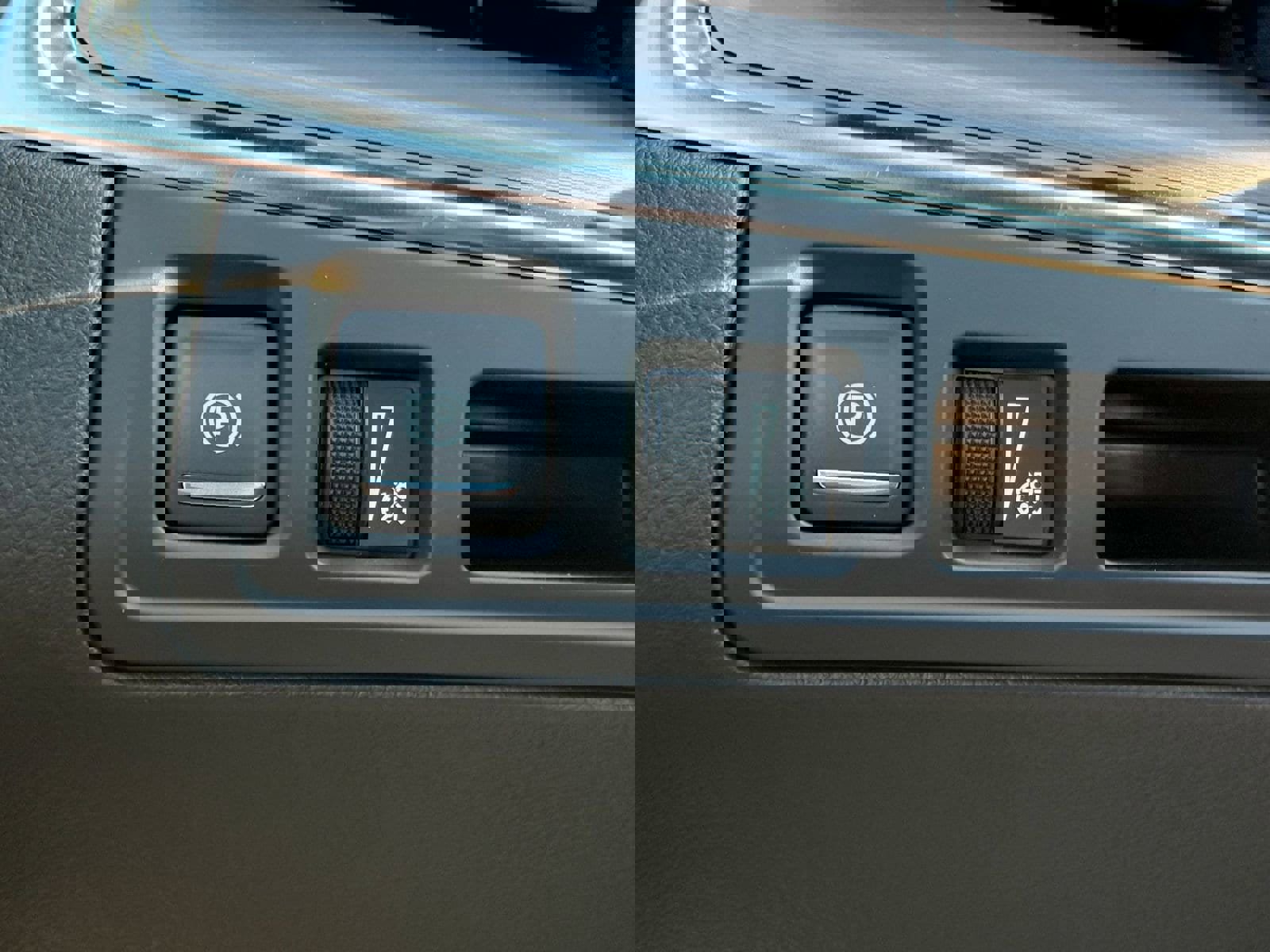 New 2026 Cadillac XT5 Luxury w/ LPO, Floor Liner Package image 26