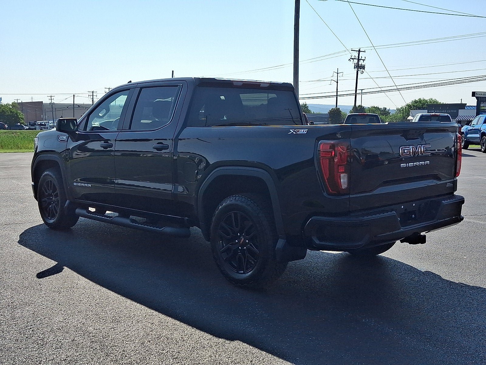 Used 2024 GMC Sierra 1500 Pro w/ Graphite Edition AWD/4WD image 4