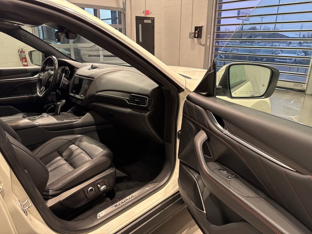 Used 2021 Maserati Levante GranSport image 47