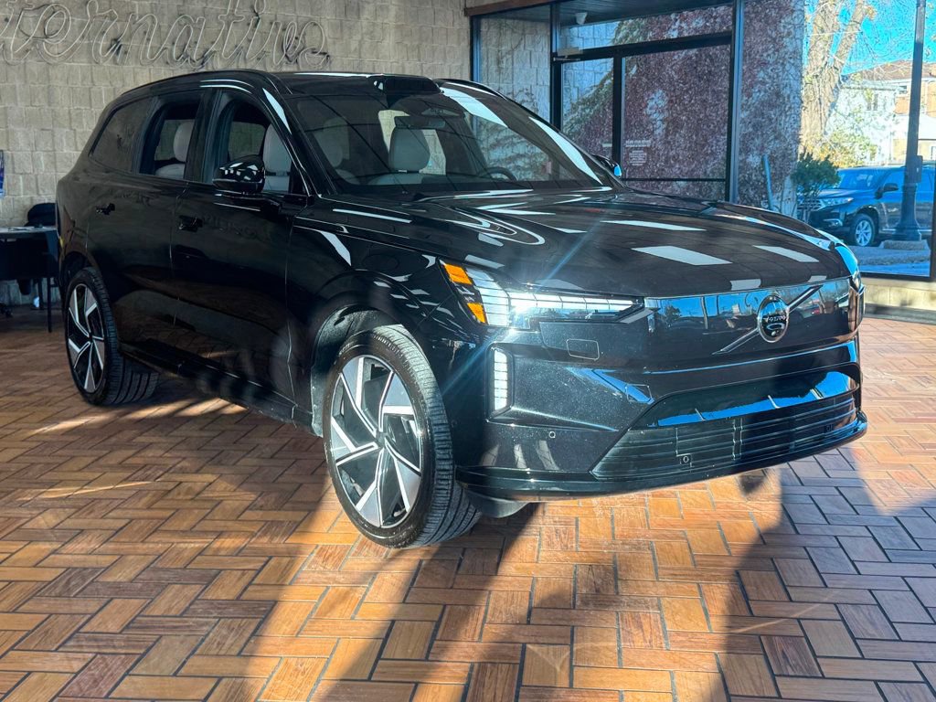 Used 2025 Volvo EX90 Plus image 10