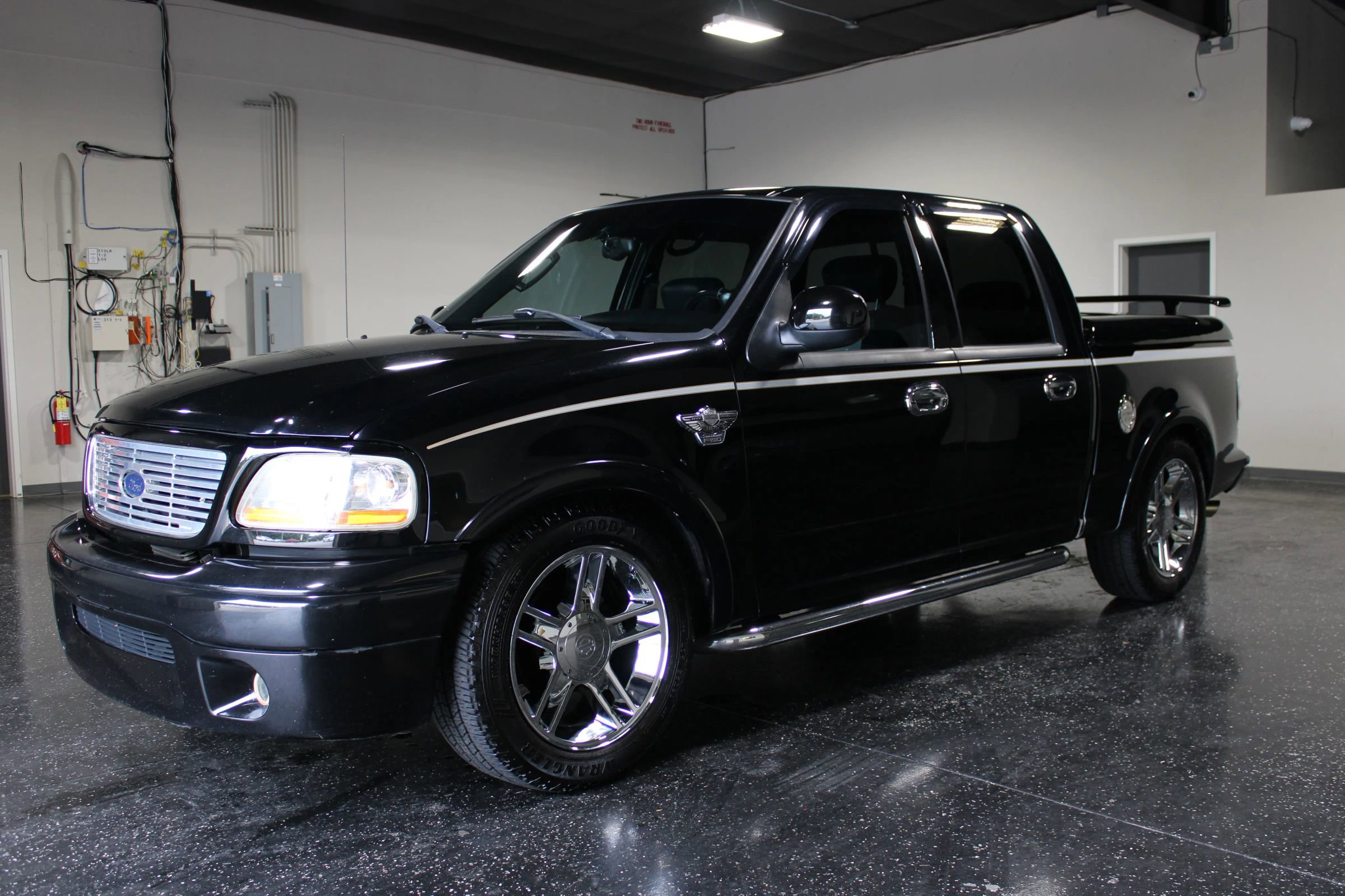 Used 2003 Ford F150 Harley-Davidson RWD image 7
