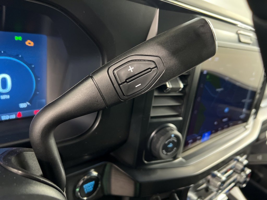 New 2026 Ford F250 Lariat w/ Black Appearance Package image 24