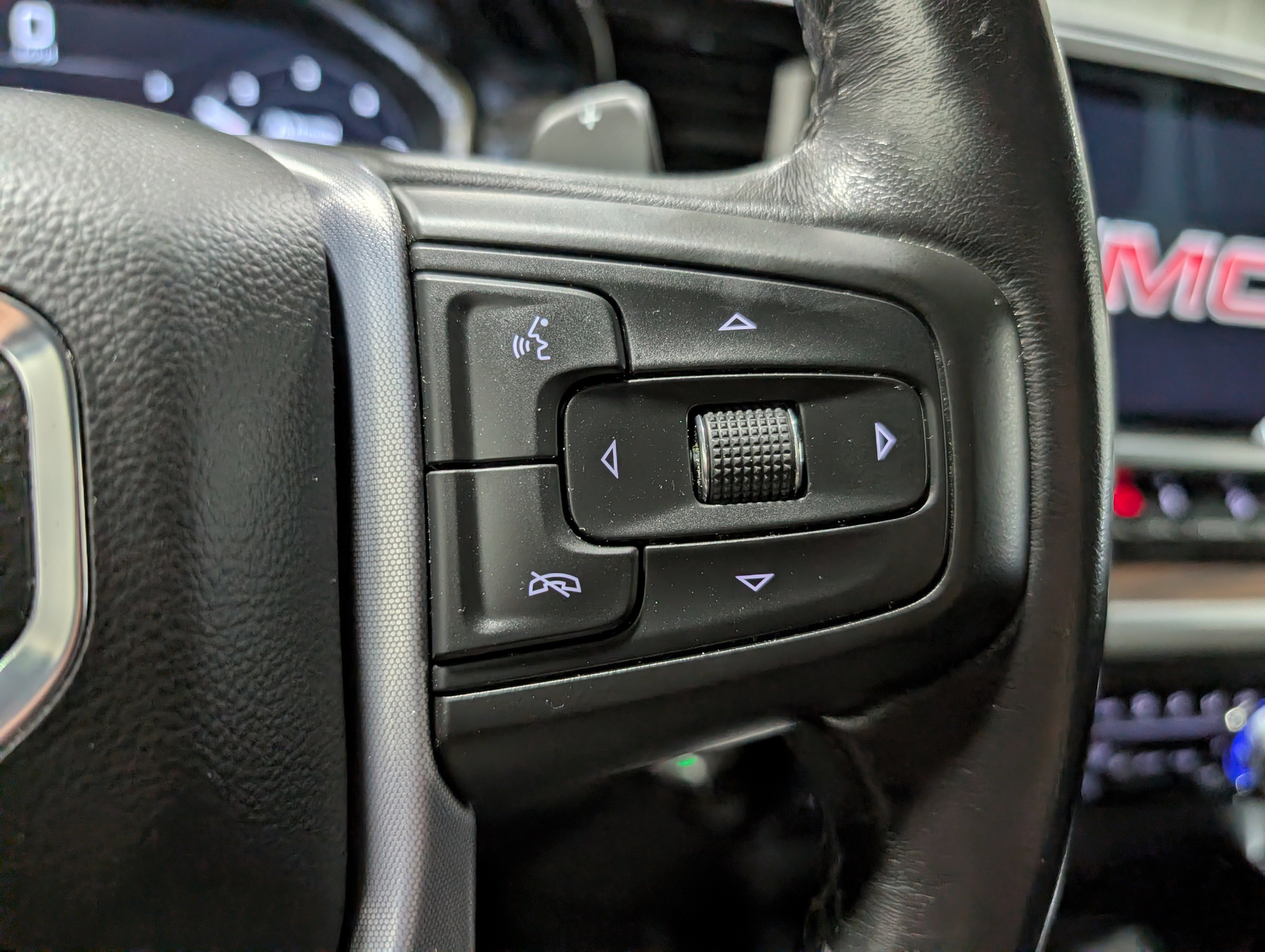 Used 2022 GMC Sierra 1500 SLT AWD/4WD image 21