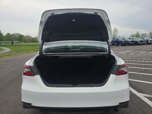 Used 2024 Toyota Camry LE FWD image 10