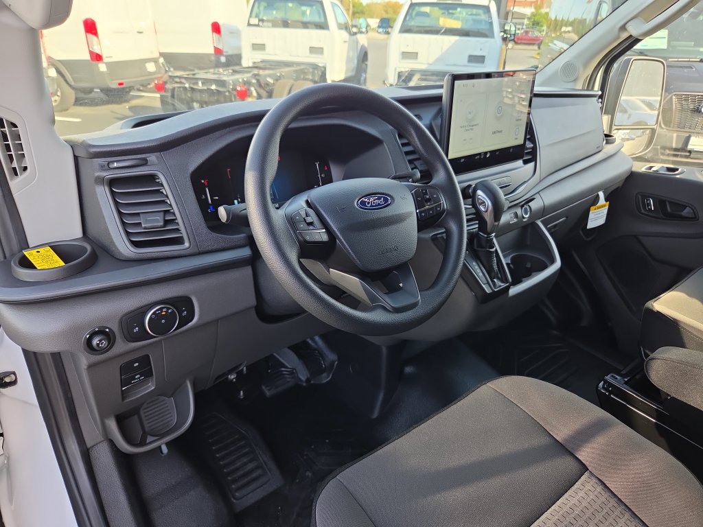New 2027 Ford Transit 250 148 Medium Roof RWD image 26
