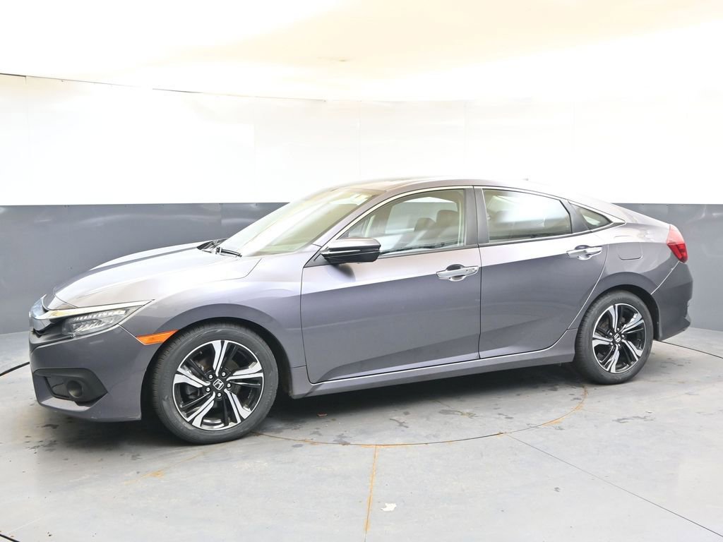 Used 2017 Honda Civic Touring image 2