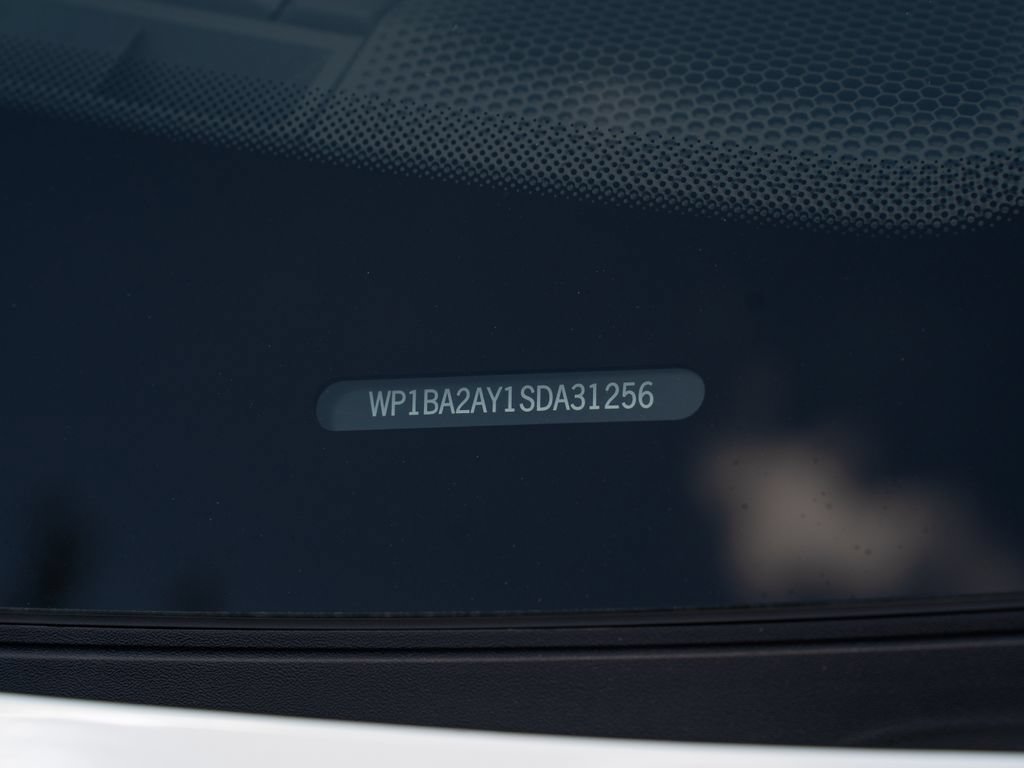 Used 2025 Porsche Cayenne Coupe AWD/4WD image 31