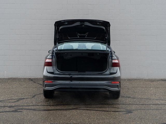 New 2026 Volkswagen Jetta SE image 6