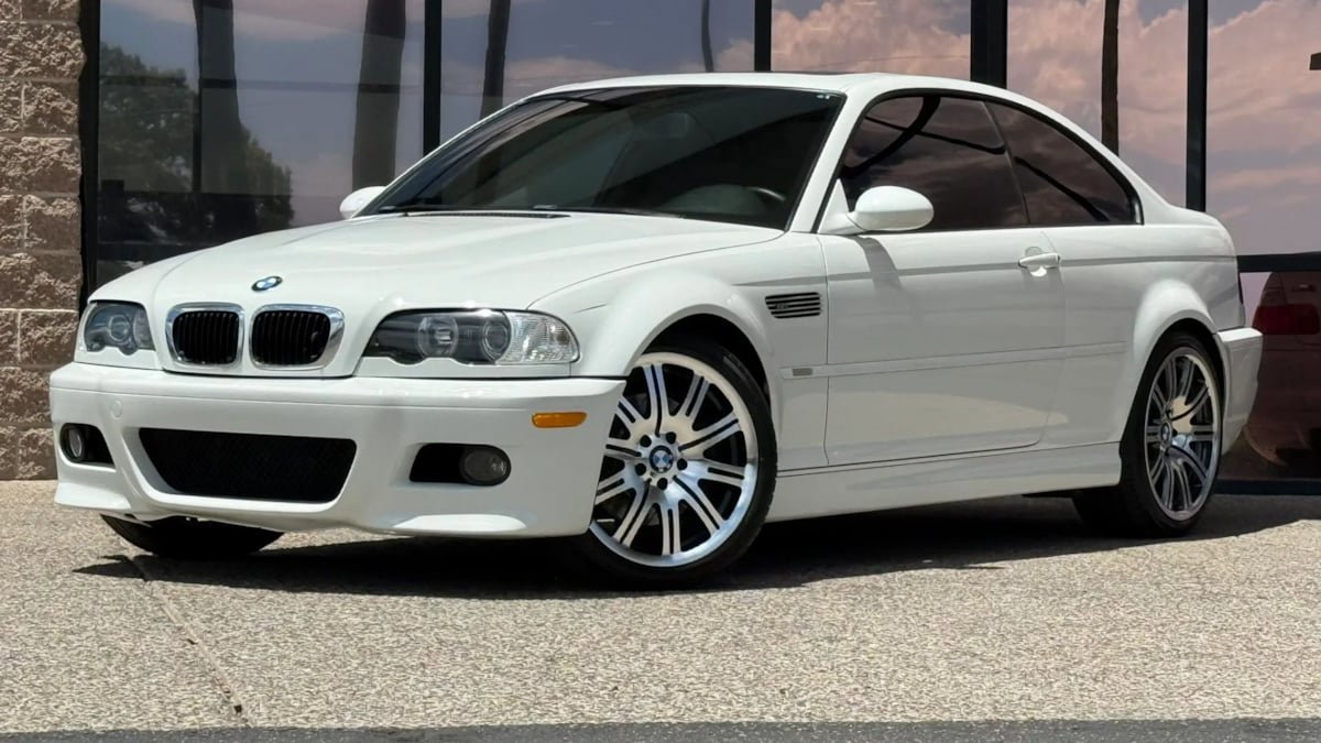Used 2005 BMW M3 Coupe RWD image 2