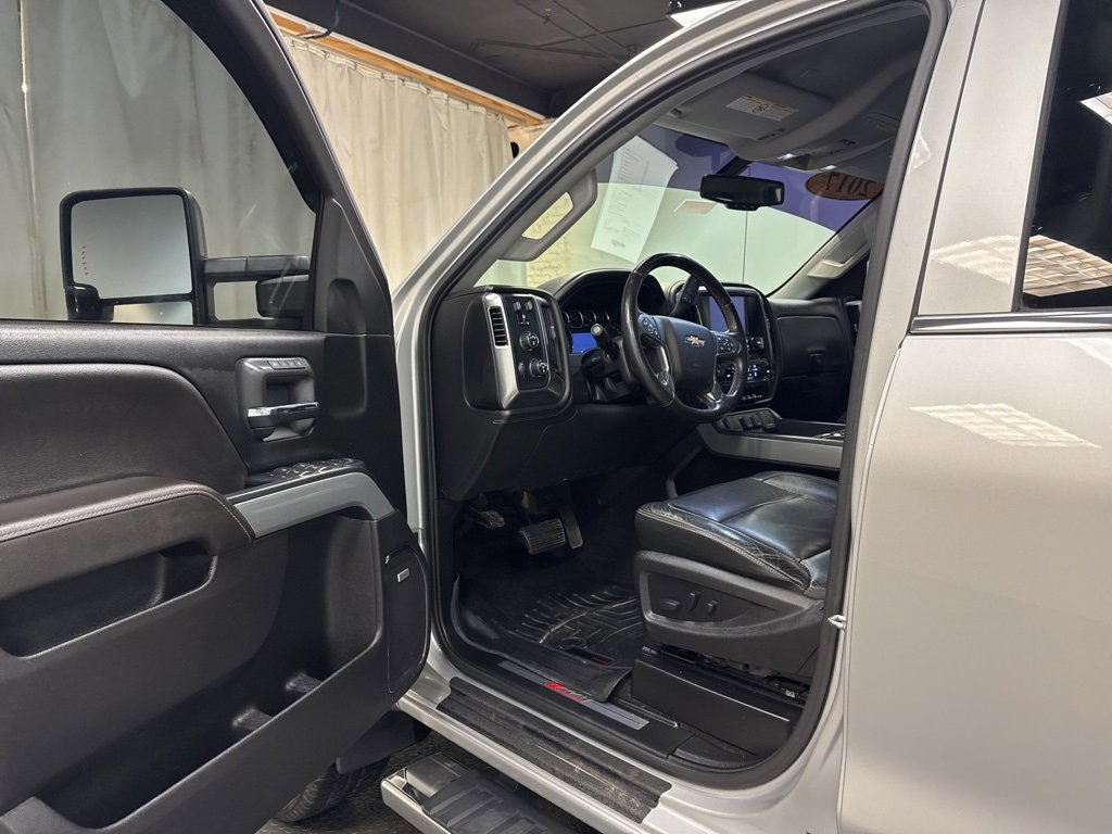 Used 2017 Chevrolet Silverado 2500 LTZ w/ Duramax Plus Package image 20