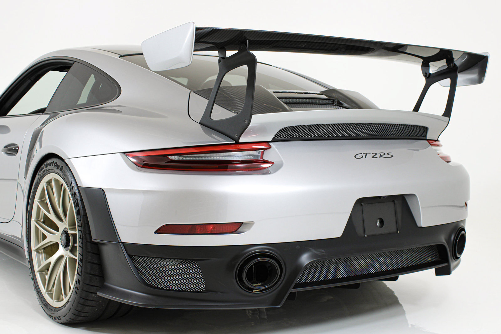 Used 2018 Porsche 911 GT2 RS RWD image 35