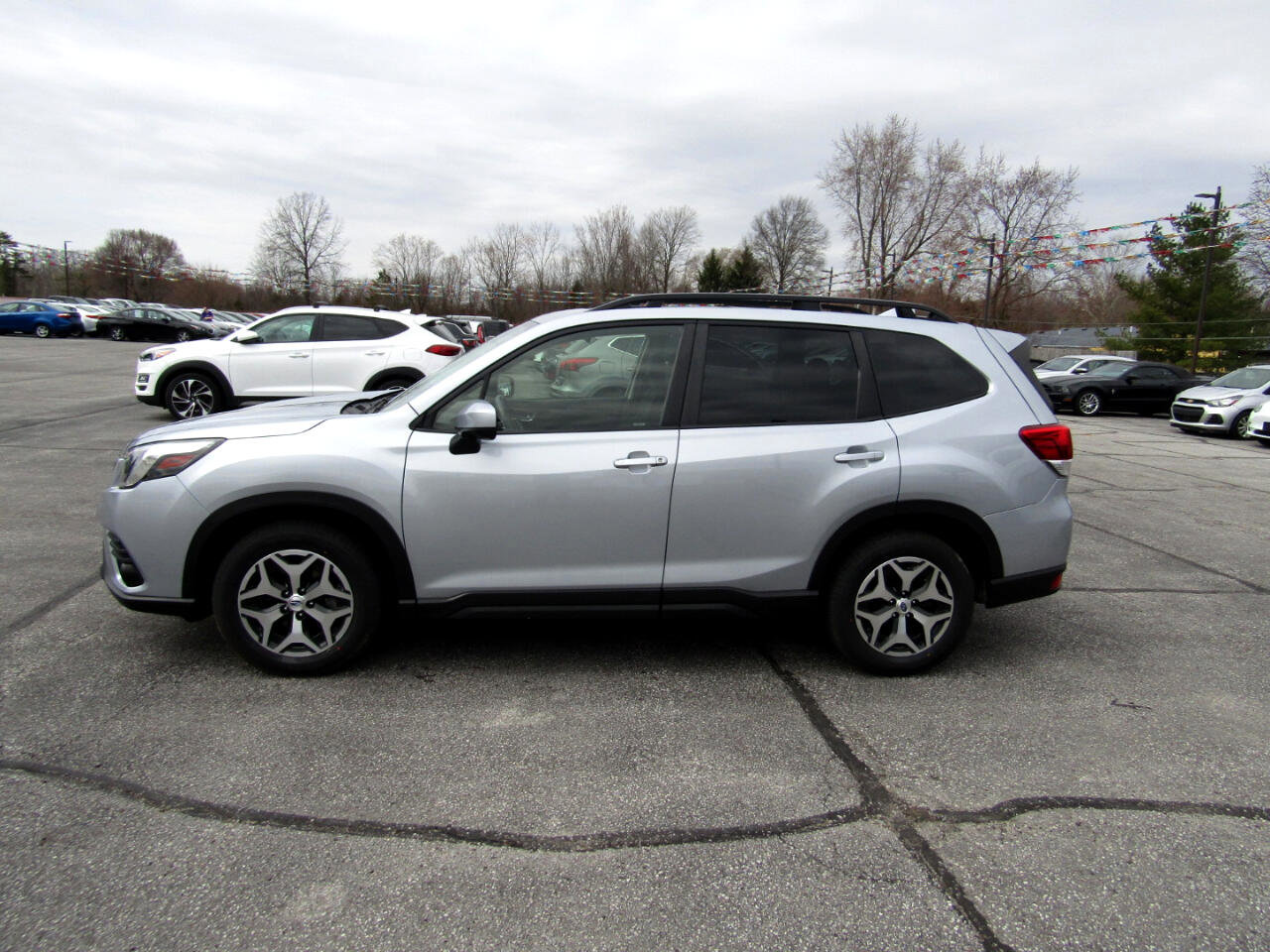 Used 2022 Subaru Forester Premium image 4