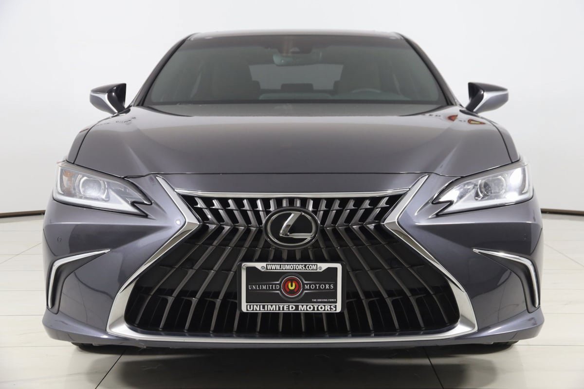 Used 2023 Lexus ES 300h w/ Premium Package image 52