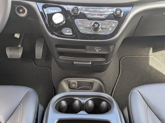 New 2026 Chrysler Voyager LX FWD image 19