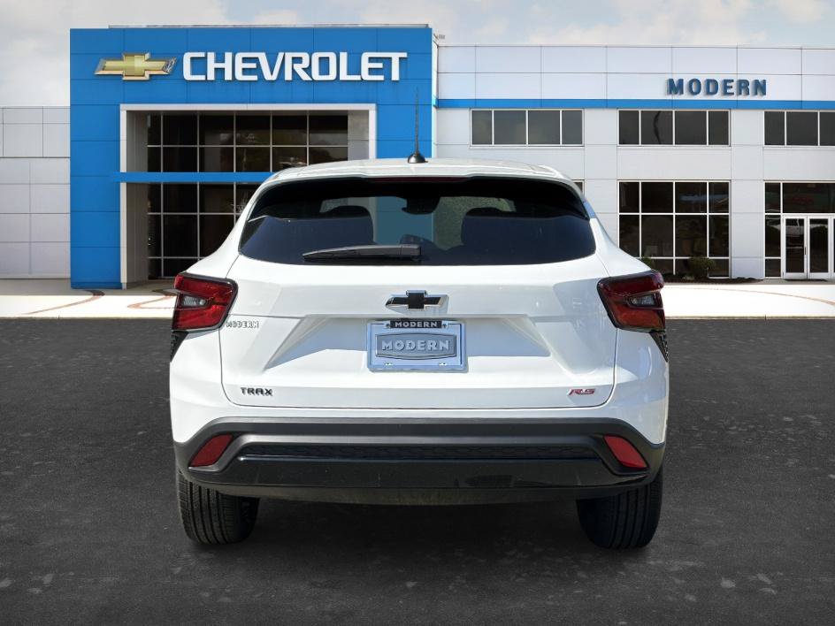 New 2026 Chevrolet Trax RS FWD image 3