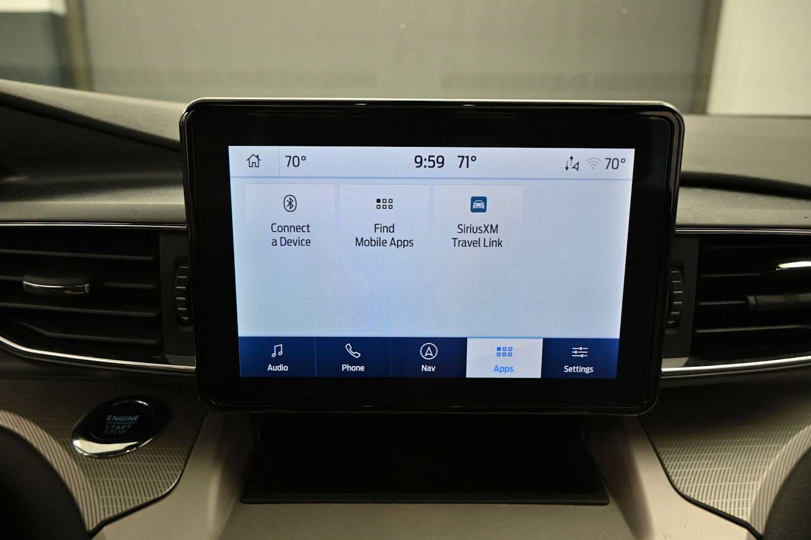 Used 2024 Ford Explorer XLT w/ Equipment Group 202A AWD/4WD image 20