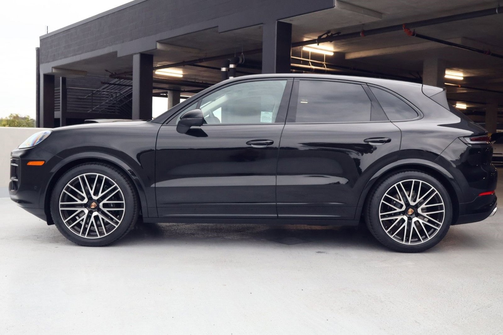 New 2026 Porsche Cayenne image 2