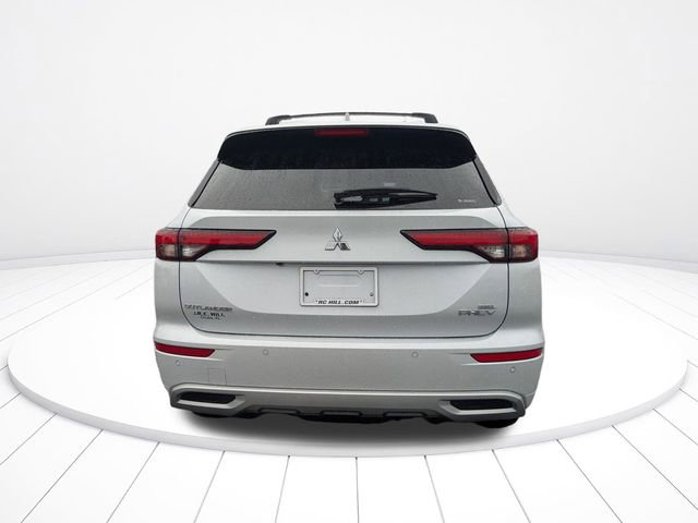 Used 2024 Mitsubishi Outlander 4WD Plug-In Hybrid image 4