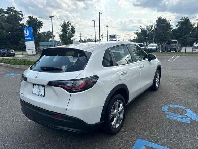 Certified 2023 Honda HR-V LX image 8