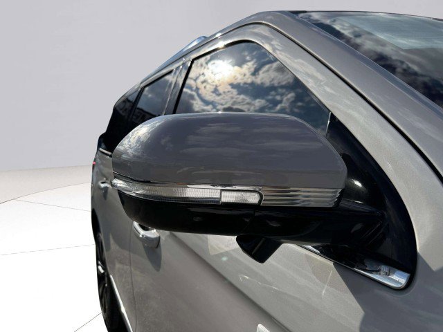 Used 2023 Lincoln Navigator Reserve image 9