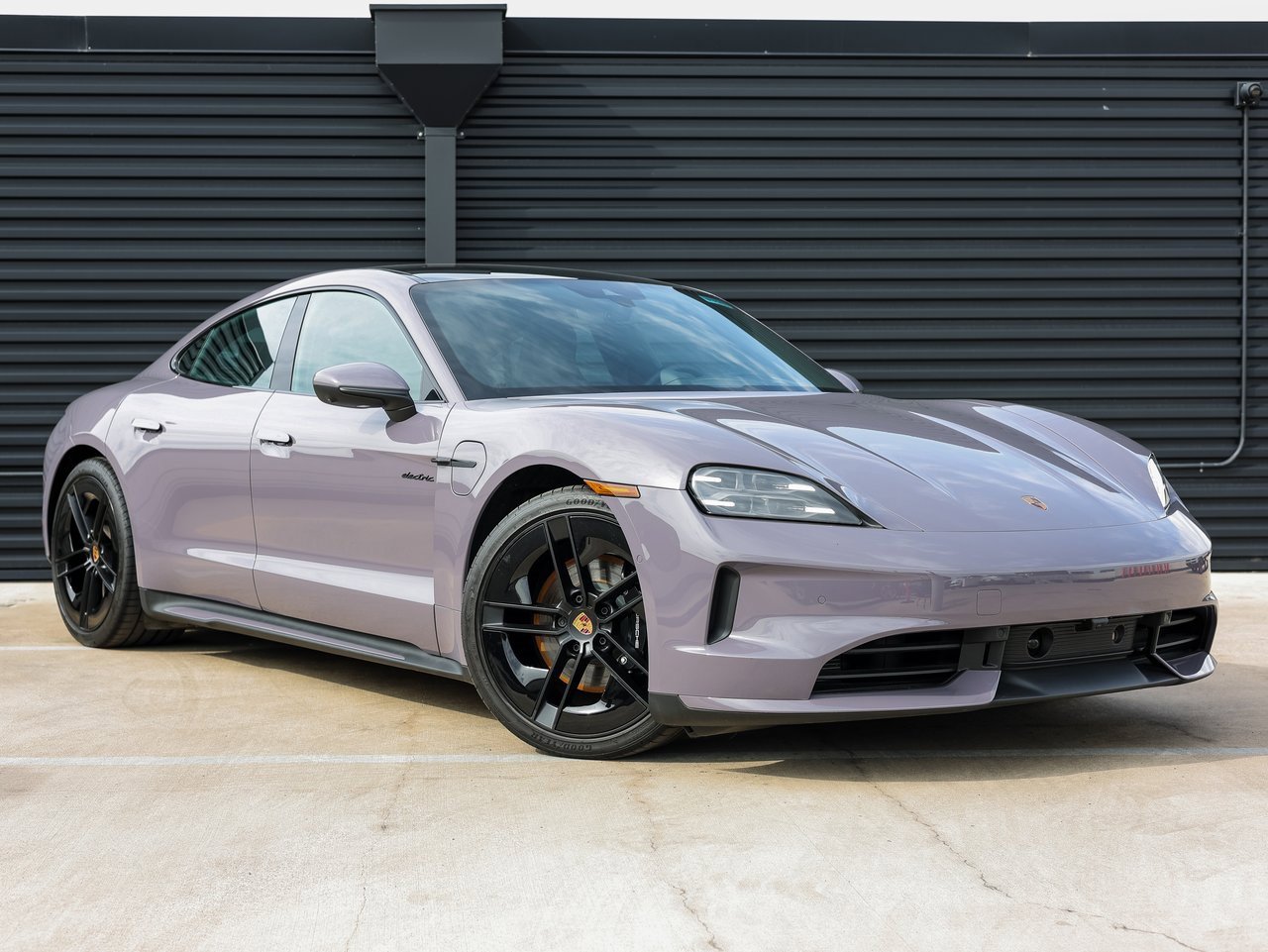 New 2025 Porsche Taycan 4S image 9