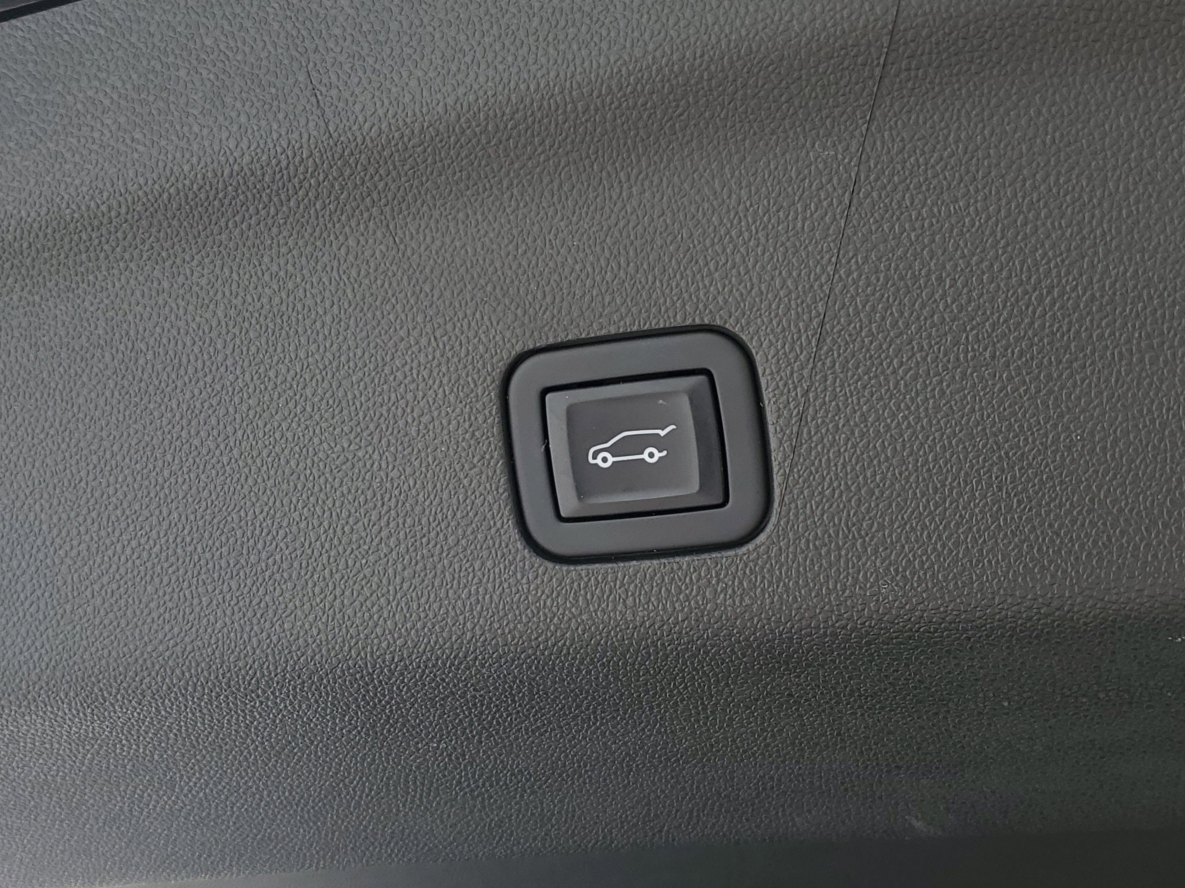 Used 2022 Cadillac Escalade ESV Sport Platinum w/ LPO, ONYX Package image 10