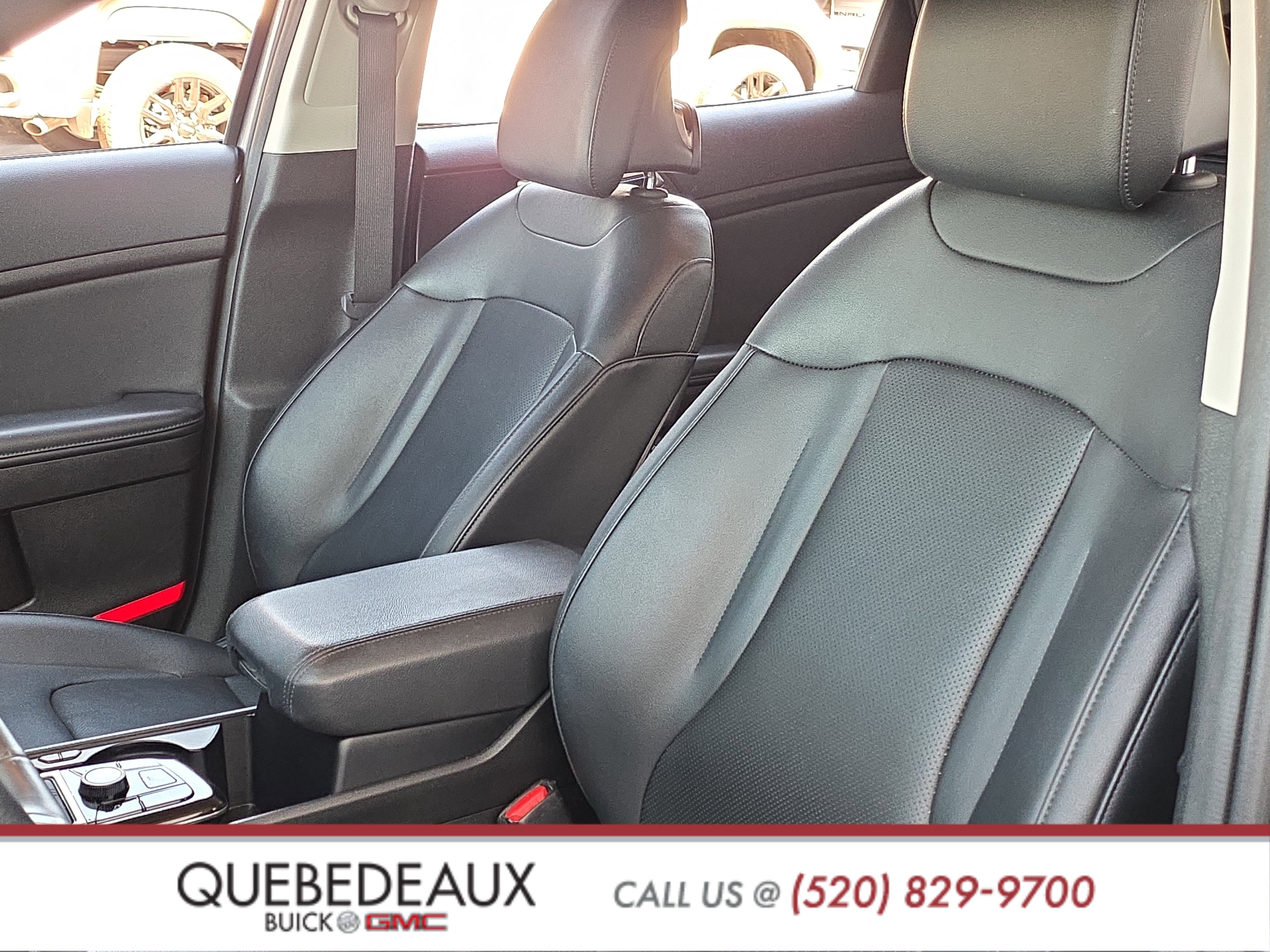 Used 2023 Kia Sportage EX FWD image 11