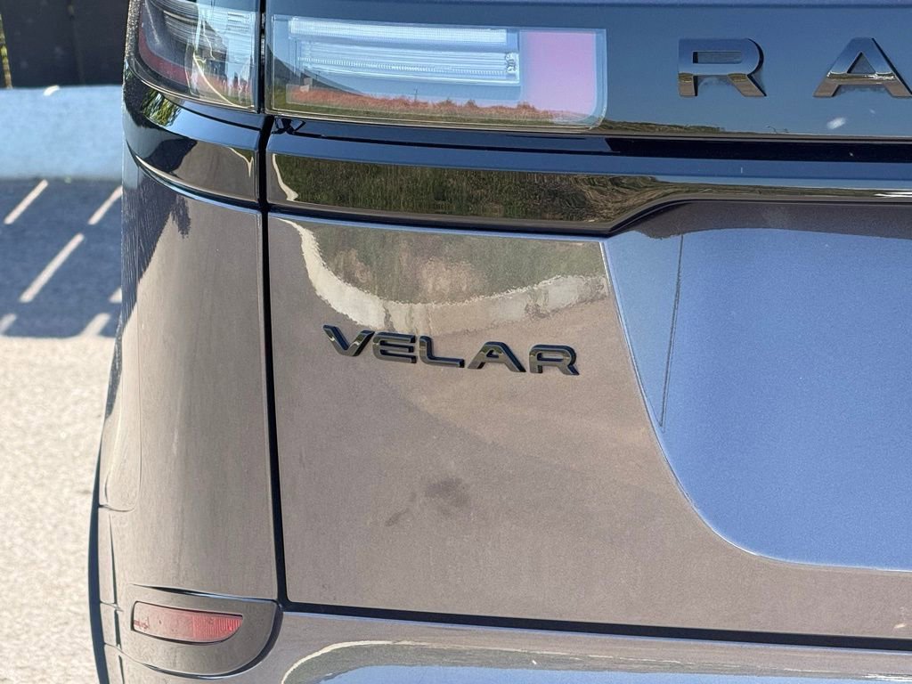 Certified 2026 Land Rover Range Rover Velar Dynamic SE AWD/4WD image 36