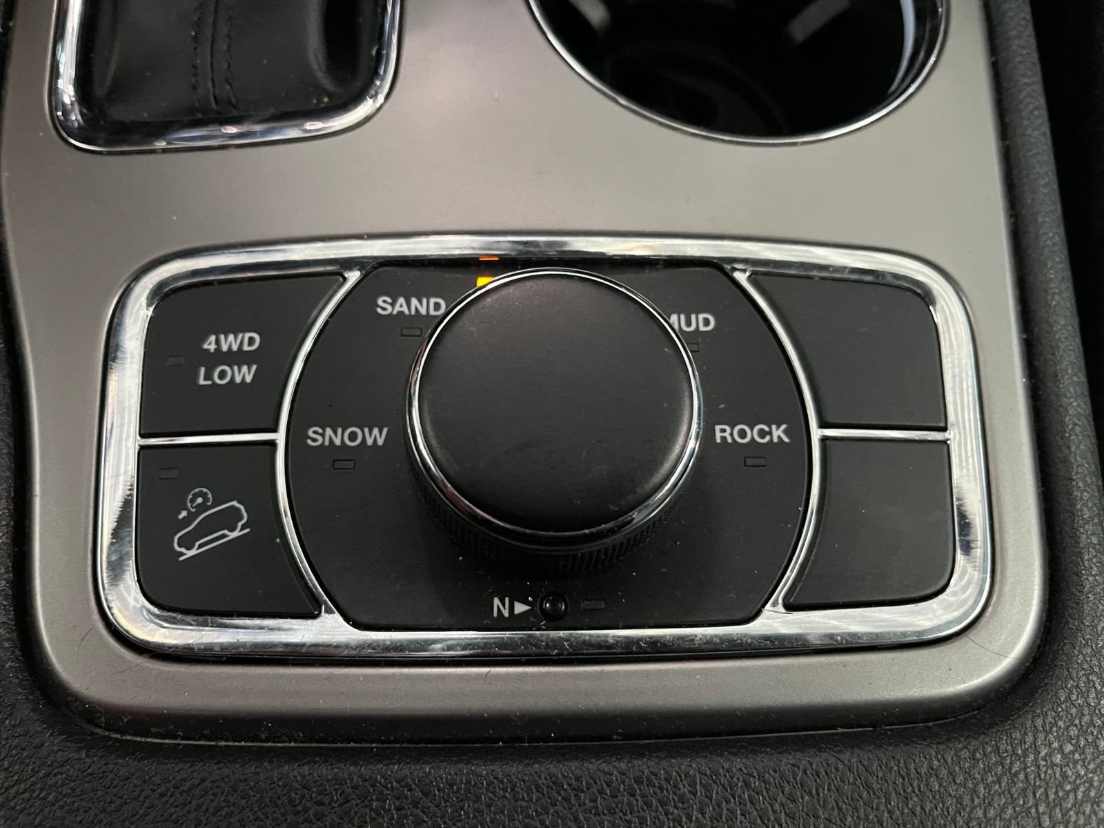 Used 2022 Jeep Grand Cherokee Limited AWD/4WD image 26