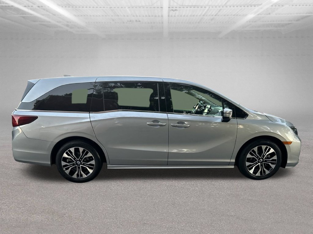 Used 2025 Honda Odyssey Elite image 6