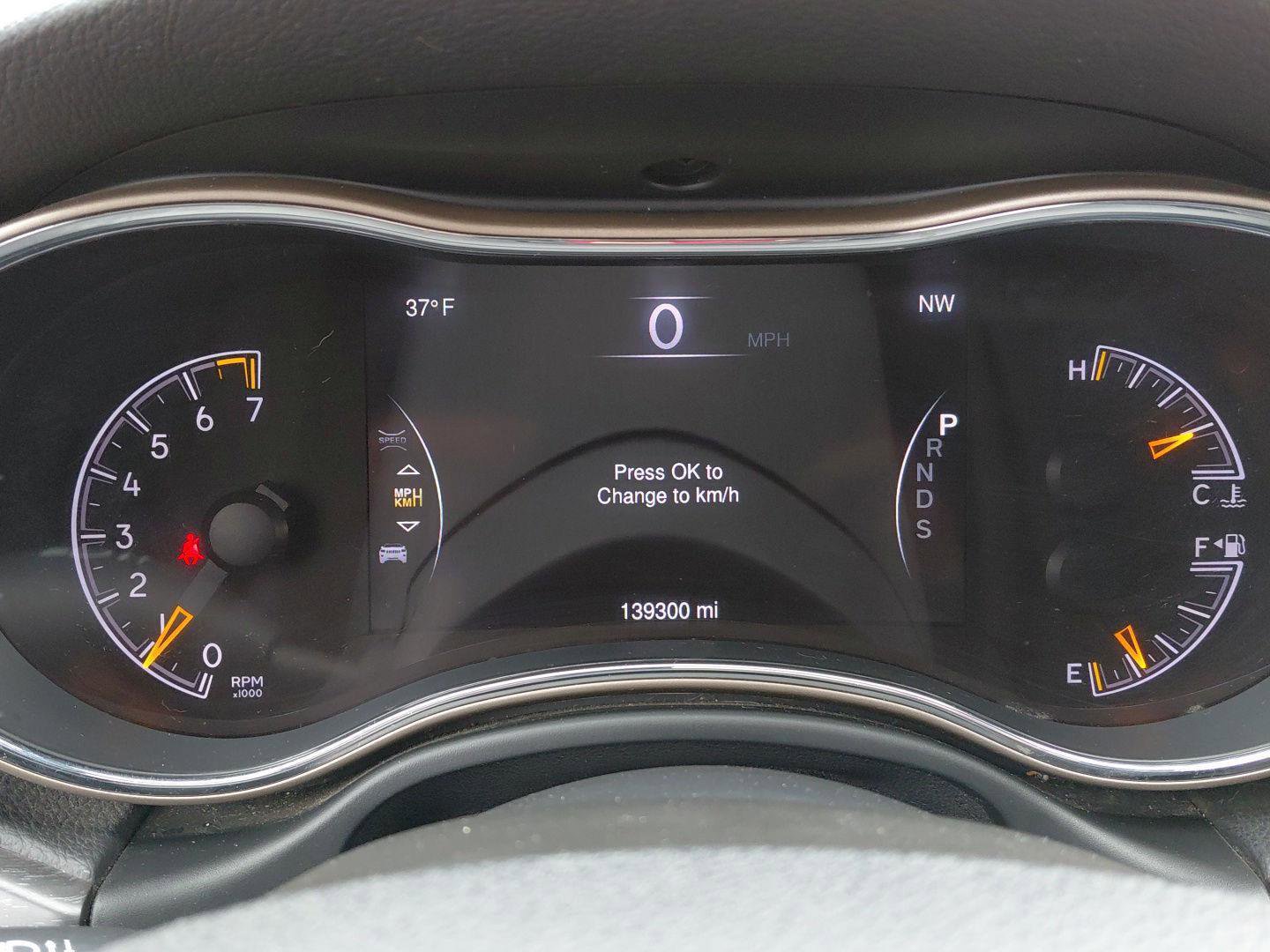 Used 2015 Jeep Grand Cherokee Limited w/ Luxury Group II image 35