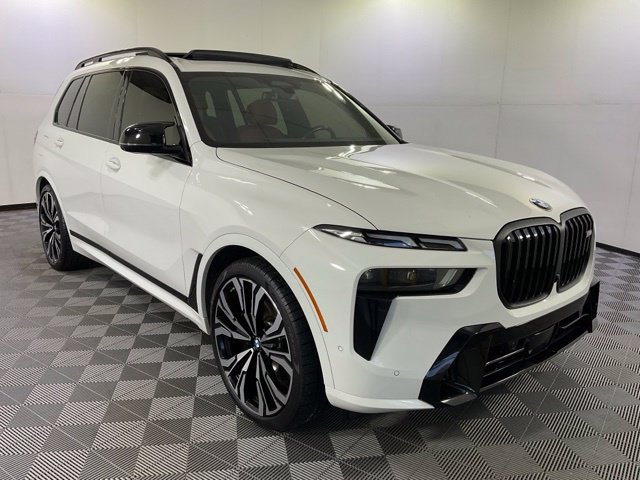 Used 2023 BMW X7 M60i w/ Executive Package AWD/4WD image 3