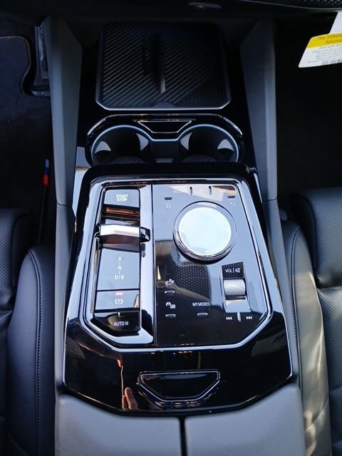 New 2025 BMW i5 M60 w/ Premium Package image 22