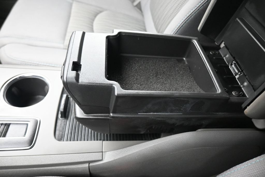 Used 2016 Chevrolet Traverse LS FWD image 22