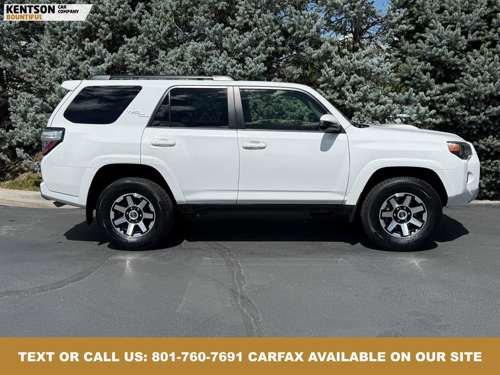 Used 2024 Toyota 4Runner TRD Off-Road image 10