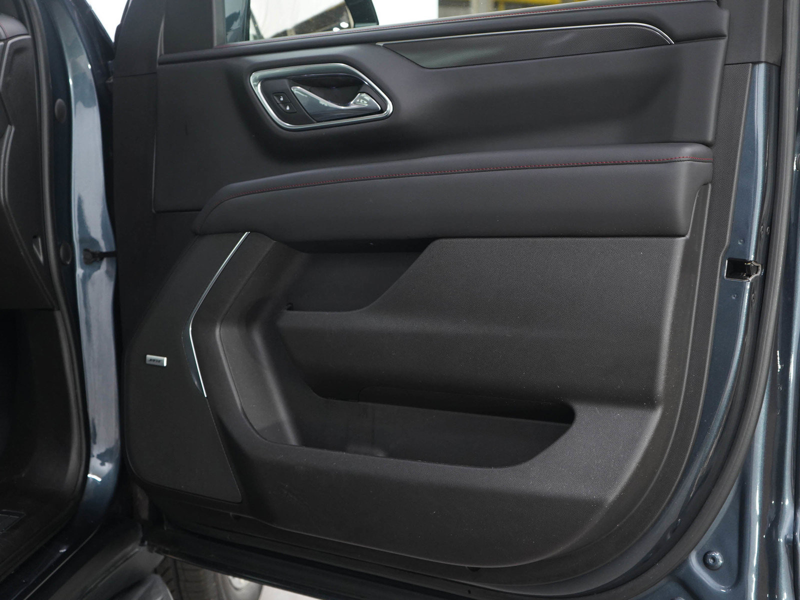 Used 2021 Chevrolet Tahoe RST w/ Luxury Package AWD/4WD image 9